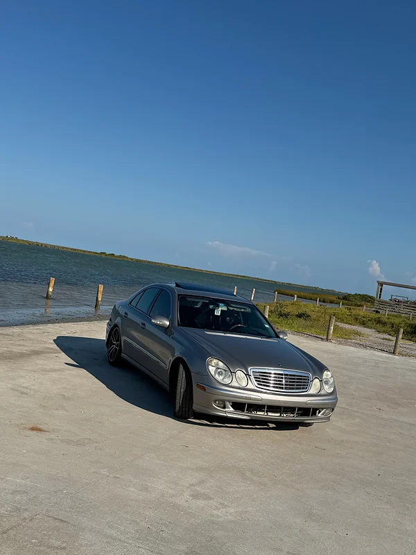 Silver W211 E500